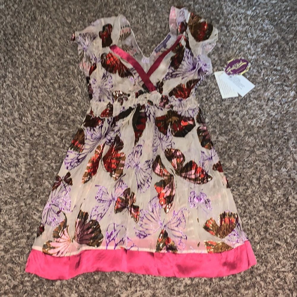 NWT Hale Bob pink butterfly-patterned long blouse, size S.